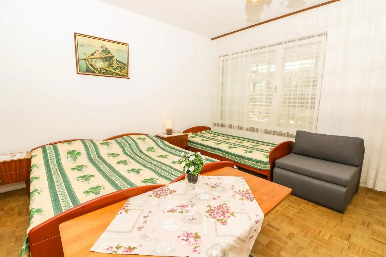 Apartments Magasic With Terrace Baska