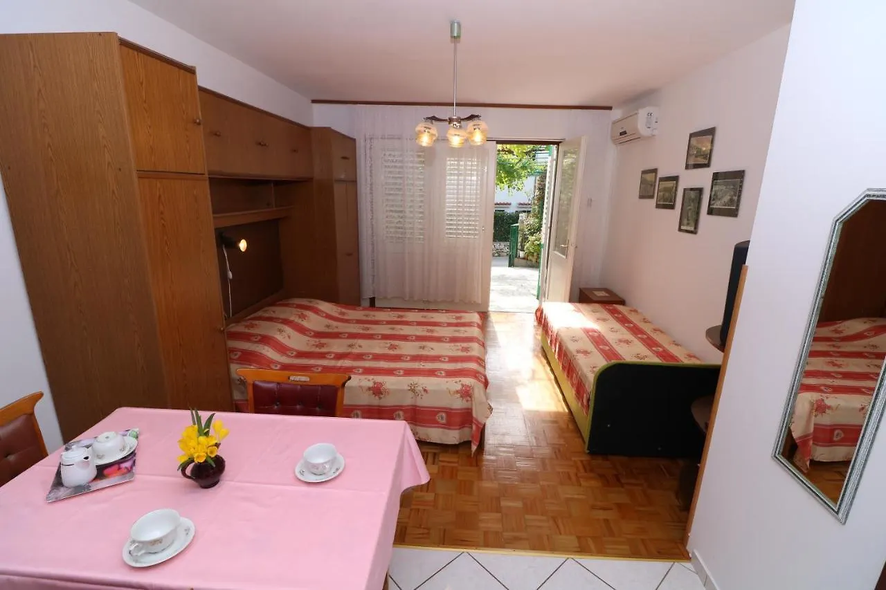 Apartments Magasic With Terrace Baska  0*, Baska (Krk) Croatia